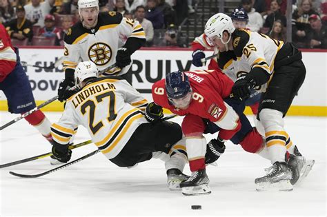 Bruins’ Hampus Lindholm was playing with a broken foot
